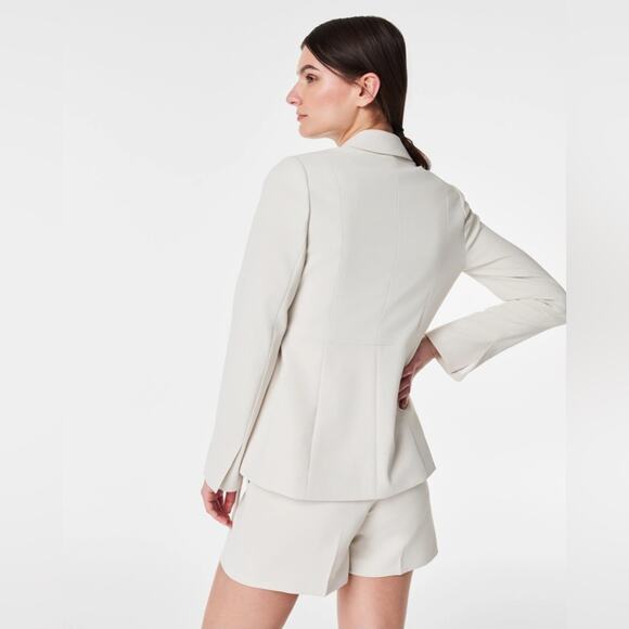 SPANX Carefree Crepe Wrap Blazer Size Medium - Picture 5 of 15